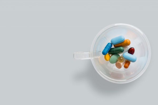 Optimizarea Absorbției Multivitaminelor: Când și Cum Să Le Iați Corect