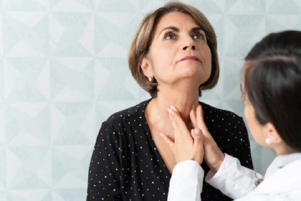 Semnele Ignorate ale Problemelor Tiroidiene: Ce Trebuie Să Știi despre Sănătatea Gâtului Tău