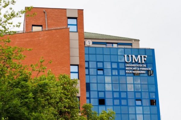 Performanțele remarcabile ale absolvenților UMF Iuliu Hațieganu din Cluj-Napoca la Rezidențiat 2025: O analiză detaliată