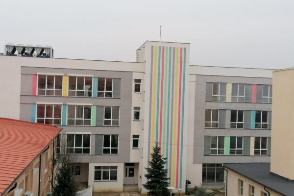 Spitalul „fantomă” din Botoșani: Birocrația și nevoia urgentă de intervenție guvernamentală