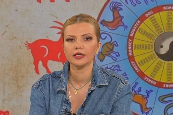 Influența Conjuncției Saturn-Neptun în Horoscopul Săptămânii 15-21 Februarie 2026: O Analiză Detaliată