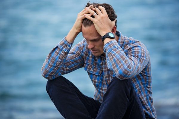 Efectele surprinzătoare ale singurătății: Cum influențează izolarea psihologia și sănătatea noastră