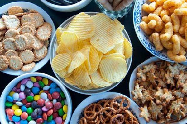 Inflamația cronică provocată de alimentele ultra-procesate: cum ne afectează sănătatea?