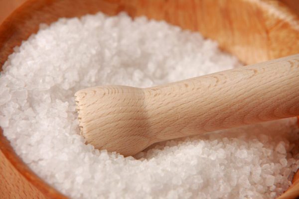Sarea: Pericolul Invizibil din Farfurie și Impactul Asupra Sănătății