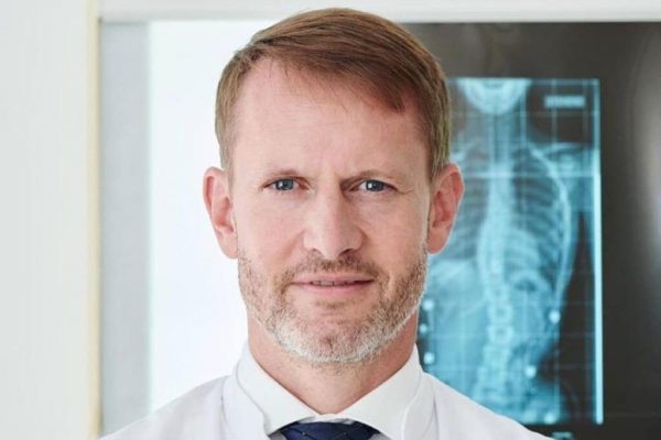 Găsirea Adevărului în Durerile de După Căzătură: Fractură sau Entorsă? Semnele Critice pe Care Nu Trebuie să le Ignori