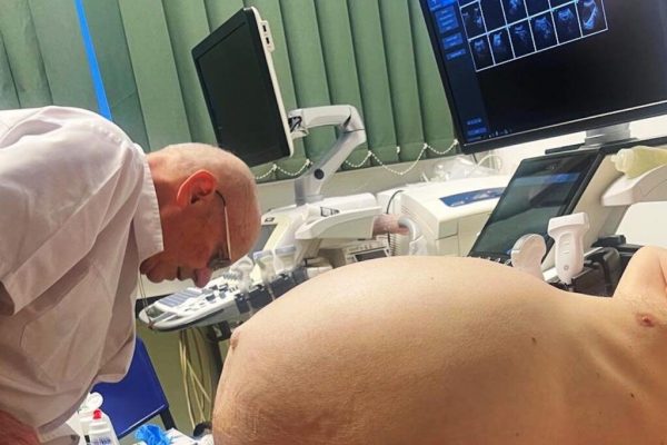 Caz medical remarcabil: Tumora de 25 de kilograme îndepărtată cu succes la Cluj-Napoca