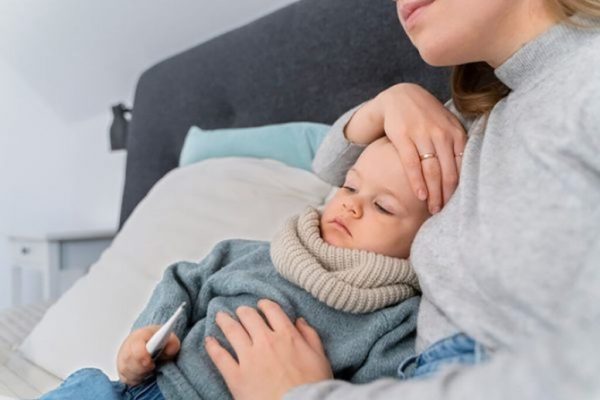 Varicela și Riscurile Asociate: O Privire Asupra Accidentului Vascular Cerebral la Copii și Adulți