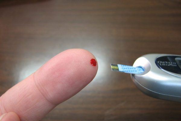 Băuturi pentru Controlul Glicemiei: O Analiză Detaliată a Efectelor și Implicațiilor