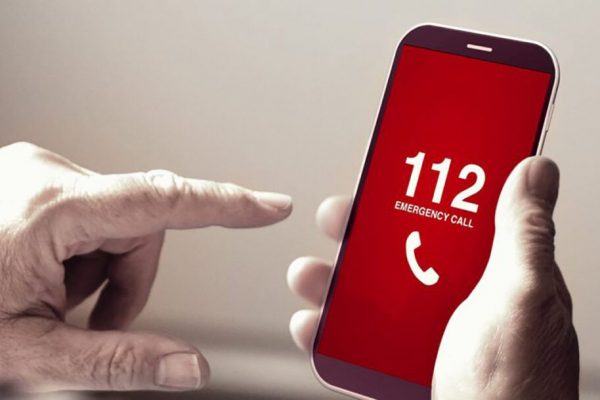 Tragedie în București: Un copil de 5 ani își pierde viața în urma unei căderi de la etaj – O analiză profundă a incidentului și implicațiilor sale