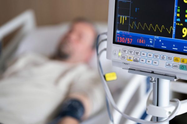 România Își Propune o Strategie Inovatoare pentru Calitatea Îngrijirii Medicale și Siguranța Pacienților