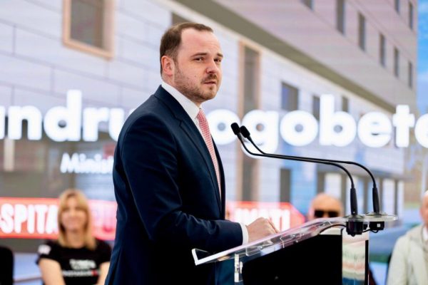 Transformarea sistemului medical românesc: O analiză a declarațiilor ministrului Sănătății, Alexandru Rogobete