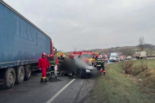 Tragedie pe drumurile din Cluj: Cinci vieți curmate într-un accident devastator