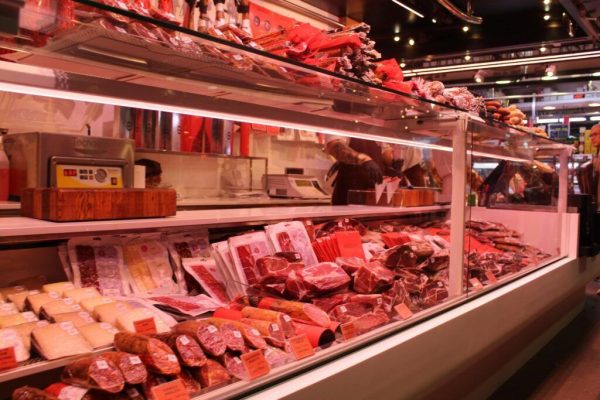 Oportunități de muncă în Belgia: Salarii atractive pentru românii din industria cărnii