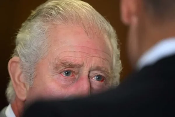 Gesturile diplomatice ale lui Donald Trump și impactul asupra relațiilor internaționale cu Regele Charles al III-lea