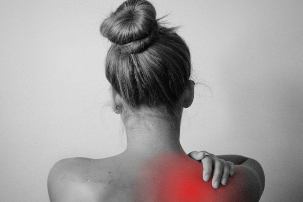 Durerea ciudată din umăr: Un simptom rar întâlnit care poate semnala cancerul de ficat