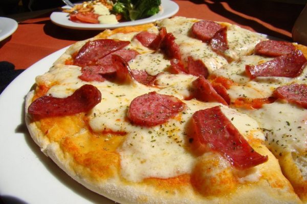 Pericolele consumului de pizza rece: Ce trebuie să știm despre toxiinfecțiile alimentare