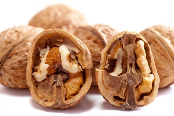 Nucile: Deliciu sănătos în cantitate moderată – Ce spun experții în nutriție
