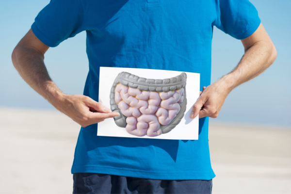 Alegerea corectă a băuturilor pentru calmarea intestinului iritabil: Adevărul din spatele miturilor