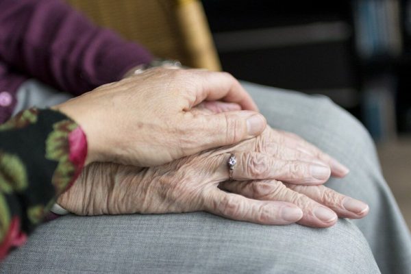 Îngrijirile Paliative: O Abordare Holistică pentru Recâștigarea Demnității și Calității Vieții