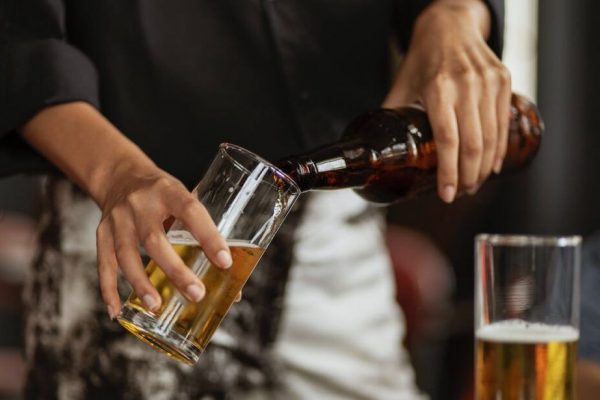 Impactul grupei de sânge asupra consumului de alcool: Ce trebuie să știm pentru sănătatea noastră