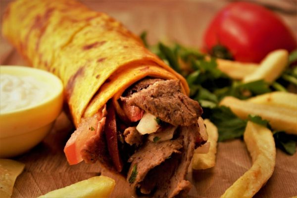 Escrocherii culinare în Brazilia: Povestea incredibilă a unui kebab de 1.700 de euro