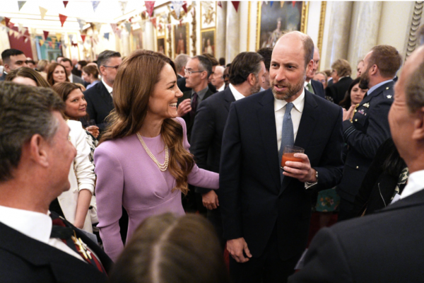 Kate Middleton și simbolistica bijuteriilor regale: O apariție cu mesaj profund la 100 de ani de la nașterea Reginei Elisabeta a II-a