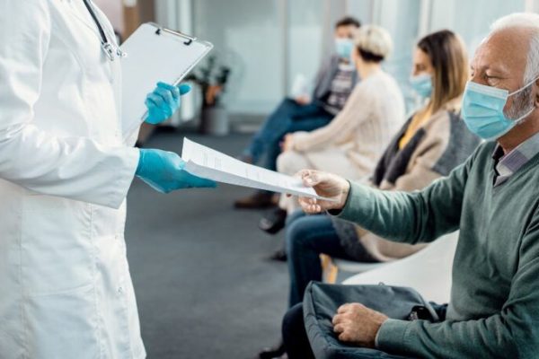 Accesibilitatea Serviciilor Medicale în România: Campaniile de Consultații Gratuite și Impactul Lor Asupra Comunităților Rurale