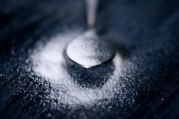 Atenție la băuturile îndulcite: Riscul ascuns de infarct la tineri