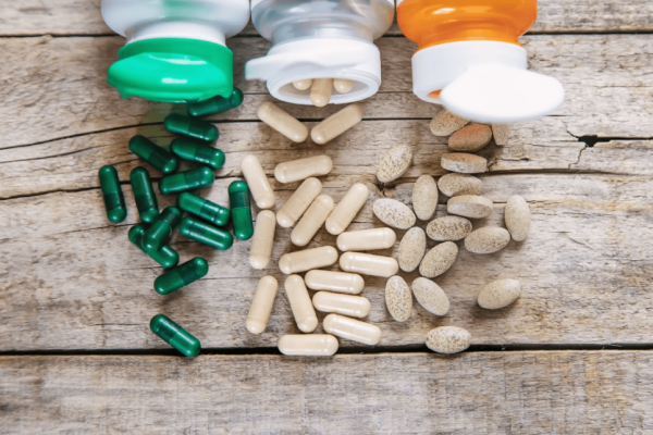 Interacțiunile Periculoase: 5 Medicamente Care Nu Se Combină cu Magneziul și Riscurile Asociate