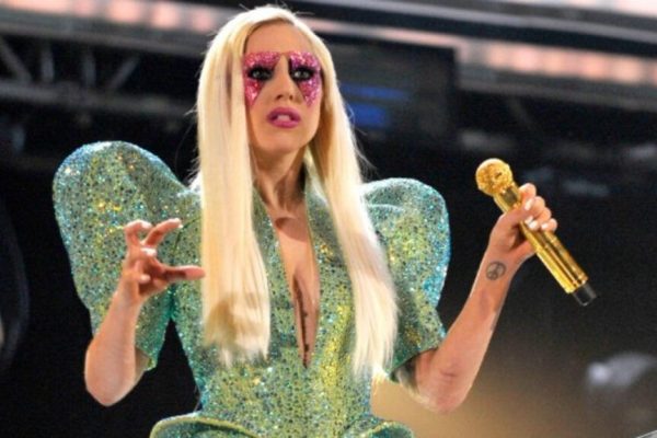 Lady Gaga și Lupusul: O Poveste Despre Lupta cu Boala Autoimună