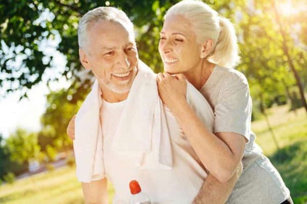 Importanța proteinelor după 50 de ani: Recomandările experților pentru o viață sănătoasă
