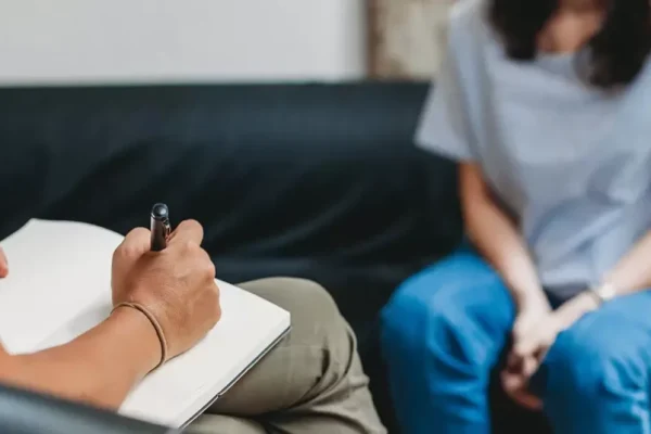 Evaluarea psihiatrică obligatorie pentru profesori: Un pas esențial spre un învățământ mai sigur