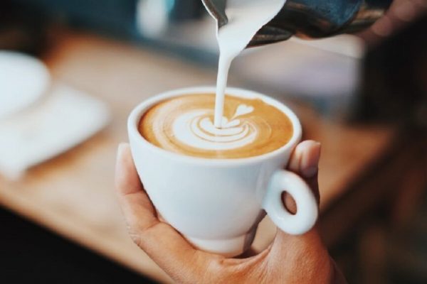 Impactul consumului zilnic de cafea asupra sănătății ficatului: Beneficii și riscuri ascunse