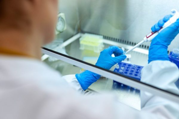 COSMO PHARM: O Ascensiune Remarcabilă pe Piețele Internaționale de Suplimente Alimentare