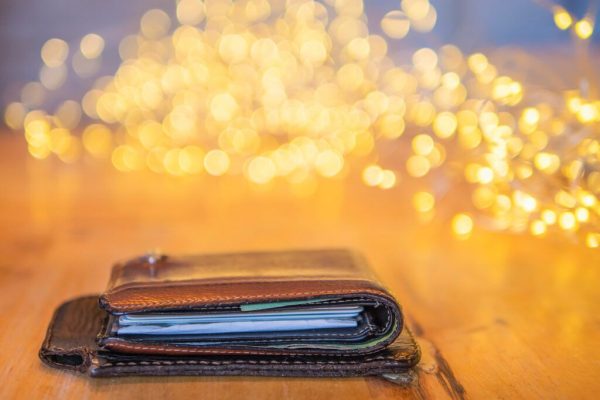 Secretele Feng Shui pentru Prosperitate: Obiectele Esențiale din Portofelul Tău