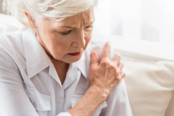 Sindromul Musculo-Scheletic Menopauzal: O Provocare Neobservată pentru Femei
