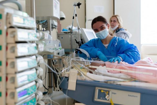 Extinderea Centrului de Cardiochirurgie Pediatrică la Marie Curie: O Nouă Speranță pentru Copiii cu Malformații Cardiace