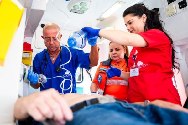 Dr. Tudor Ciuhodaru: Ghid de prevenire a înecului și avertizări esențiale pentru siguranța estivală