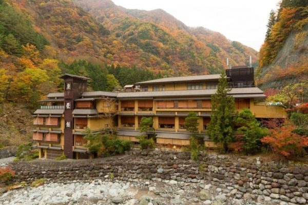 Nishiyama Onsen Keiunkan: O călătorie în timp la cel mai vechi hotel din lume