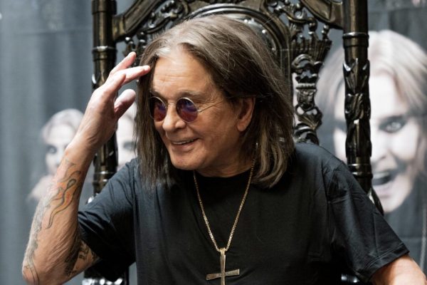 Moartea lui Ozzy Osbourne și Impactul Bolii Parkinson: O Privire Asupra Celebrităților Care au Luptat cu Această Afecțiune