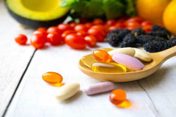 Suplimentele Alimentare: O Analiză Detaliată a Beneficiilor pentru Imunitate, Energie și Digestie