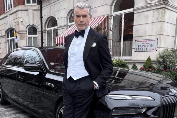 Tragedii și Reziliență: Povestea lui Pierce Brosnan și Lupta cu Cancerul Ovarian
