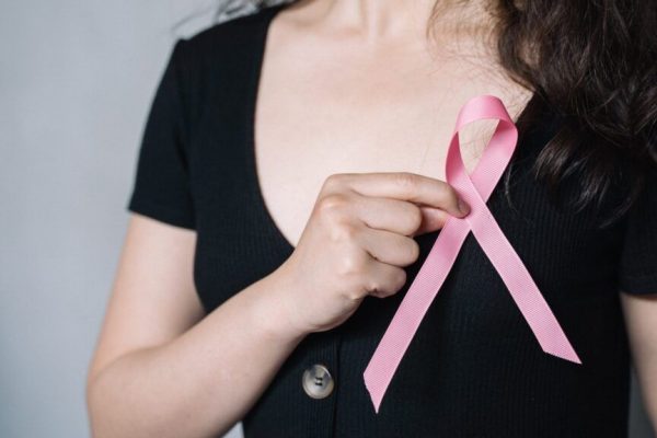 Impactul flavonoidelor asupra riscului de cancer de sân: O analiză detaliată a studiului recent