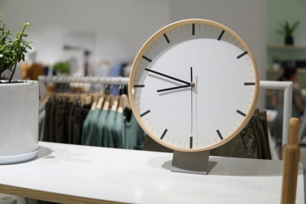 Fenomenul Trezirii Anticipate: Între Ceasul Biologic și Regimul de Somn