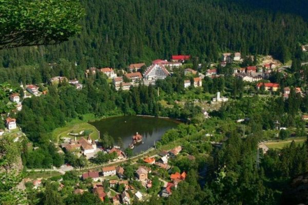 Băile Covasna: Destinația de Aur a Vindecării prin Apele Minerale și Mofete