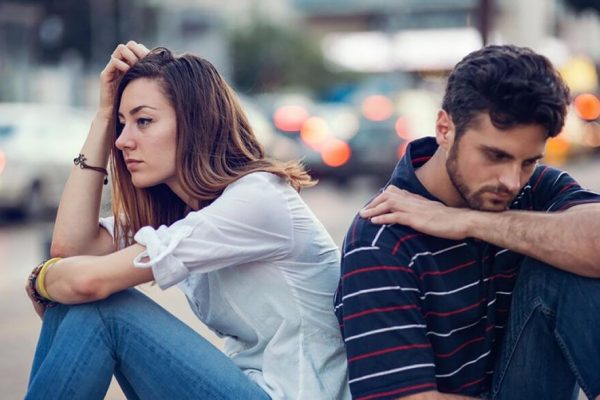Relațiile karmice: Între atracție și suferință – Cum să te eliberezi de legăturile toxice