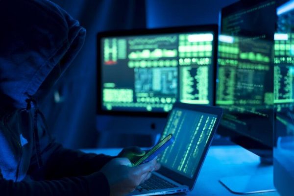 Atacul Cibernetic asupra ANCPI: Impactul și Implicațiile pentru Proprietarii de Imobile din România