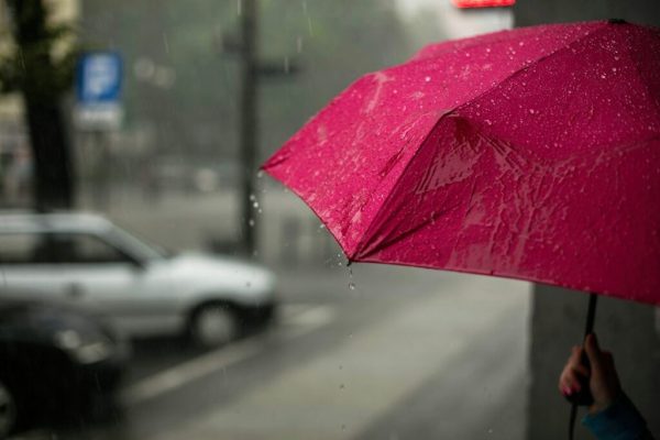 Avertizări Meteo Severe: Impactul Codului Portocaliu și Măsurile de Siguranță pentru Cetățeni