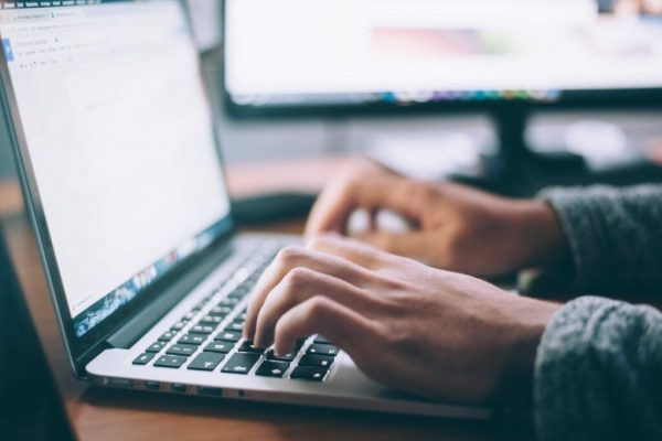 Navigatorul Oncologic: O Platformă Esențială pentru Pacienții cu Cancer în România