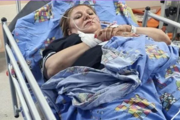 Accidentul Dianei Șoșoacă: Reacții și Implicații în Contextul Politic Românesc